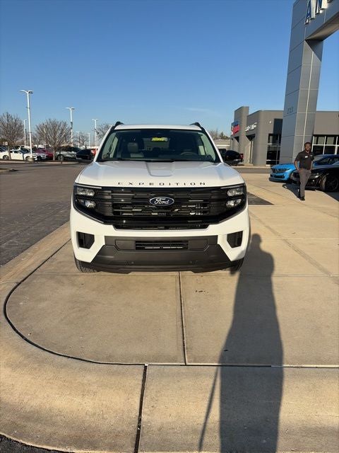 2026 Ford Expedition — side profile view