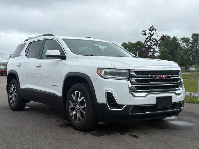 2020 GMC Acadia SLE in Summit White — front three-quarter view