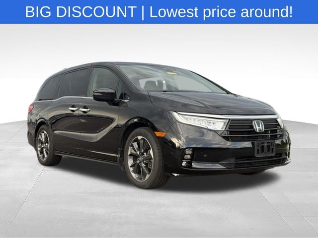2022 Honda Odyssey Elite in Gray — front three-quarter view