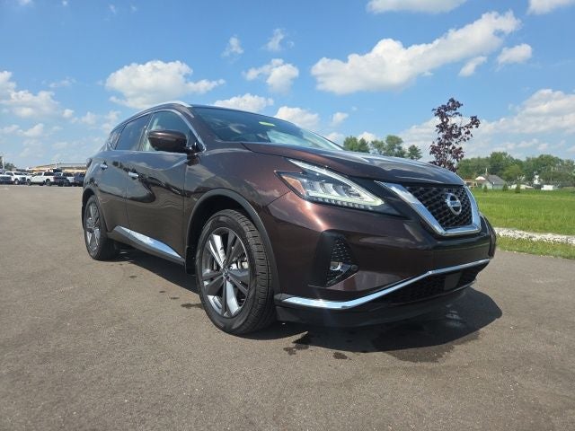 2019 Nissan Murano Platinum in Almond Pearl — front three-quarter view