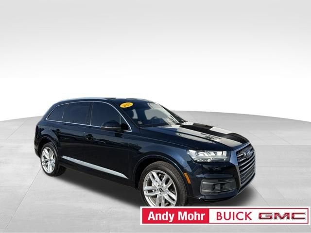 2017 Audi Q7 Prestige in Other — front three-quarter view