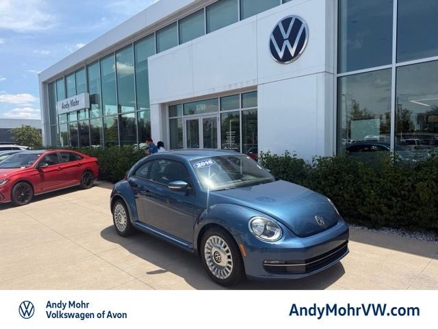 2016 Volkswagen Beetle 1.8T SE in Silk Blue Metallic — front three-quarter view